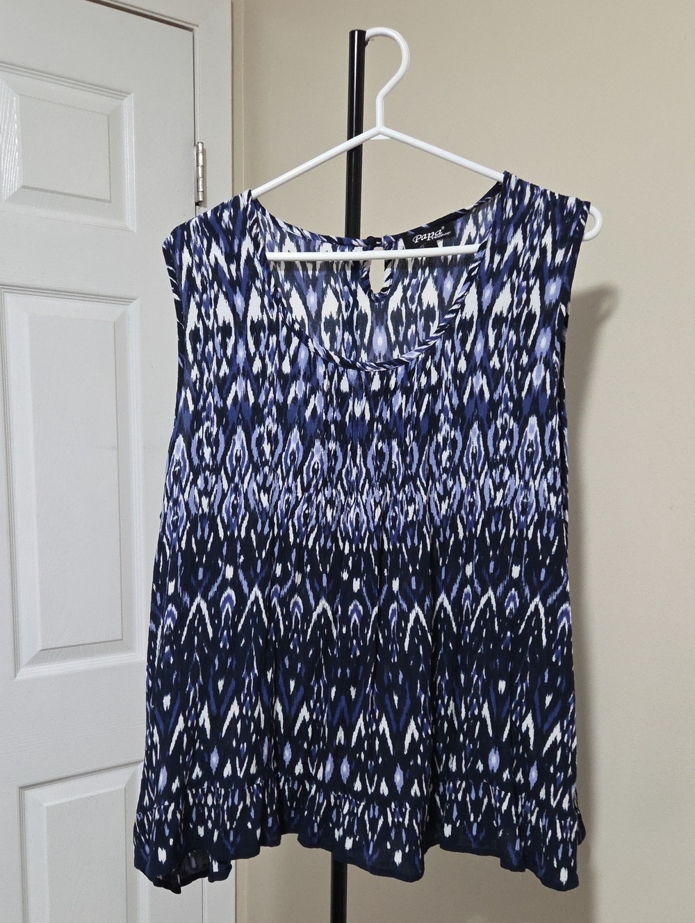 Papa Vancouver Navy and White Sleeveless Patterned Tank